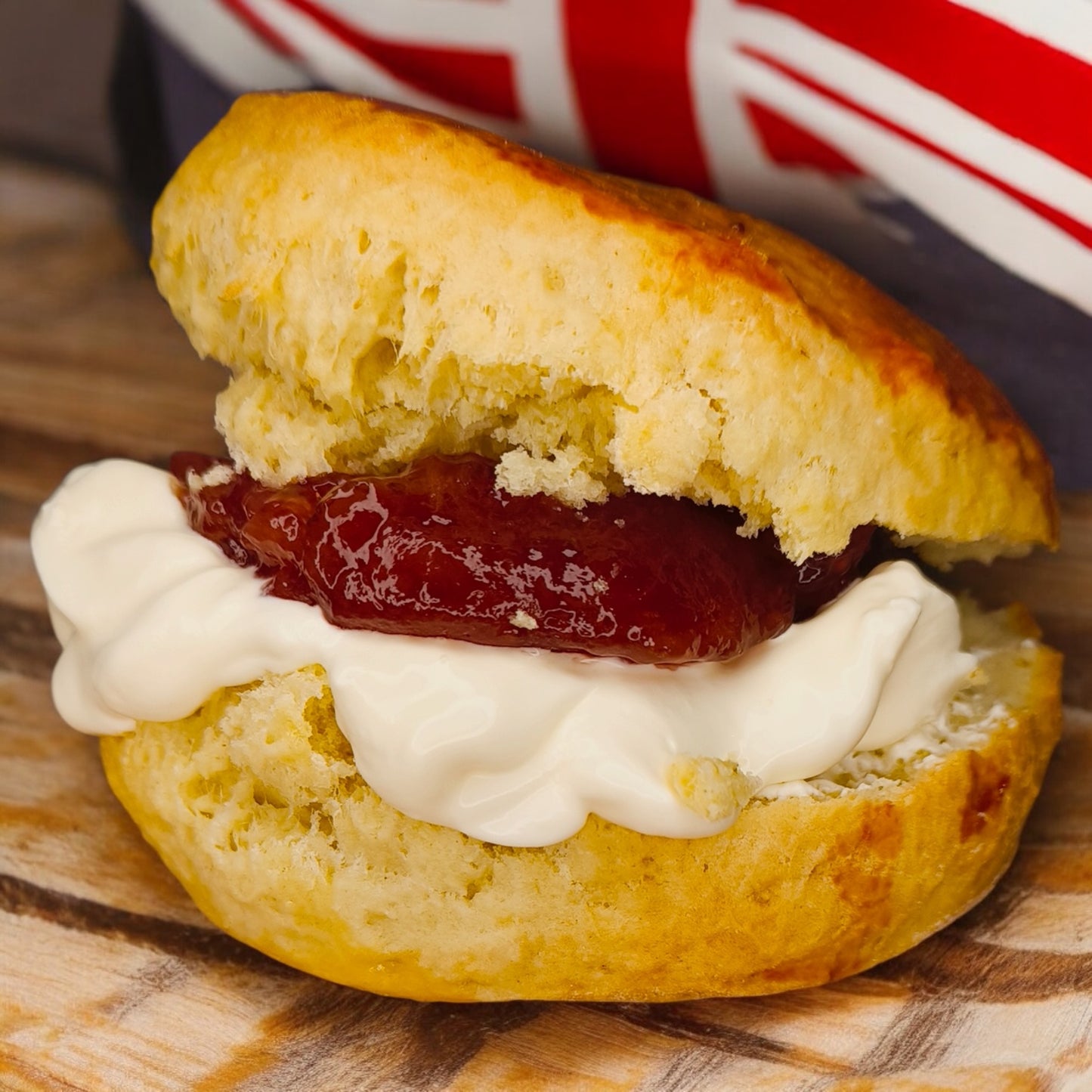 Brittisk Scone i Savoy-stil – En smak av Londons finaste